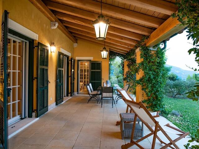 Estate villa, Corfu