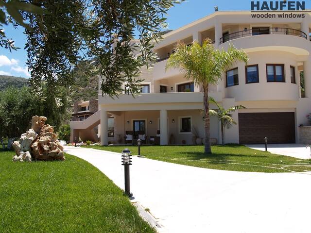 Luxury residence, Crete