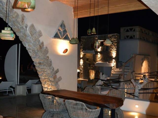 Kenshō Ornos, Mykonos