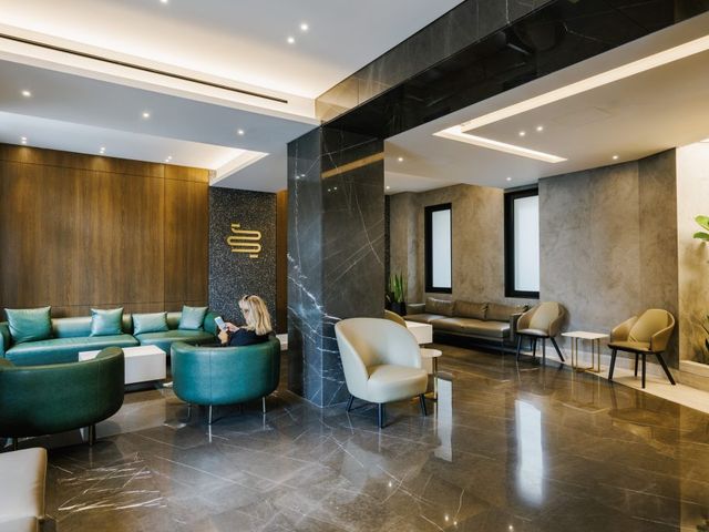 Lefkos Stavros – The Athens Clinic