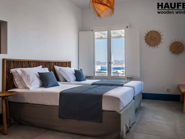 Milos Breeze Boutique Hotel