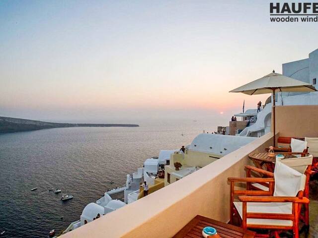 Commercial space, Santorini