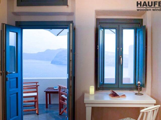Commercial space, Santorini