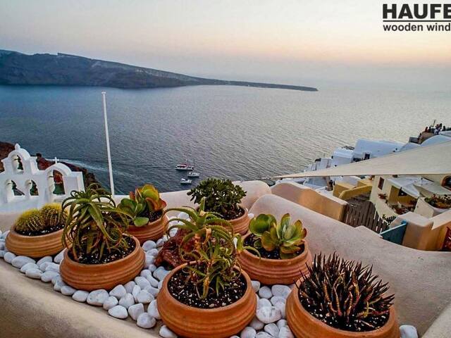 Commercial space, Santorini