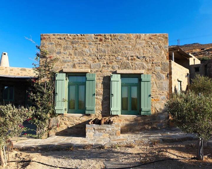Holiday house, Serifos