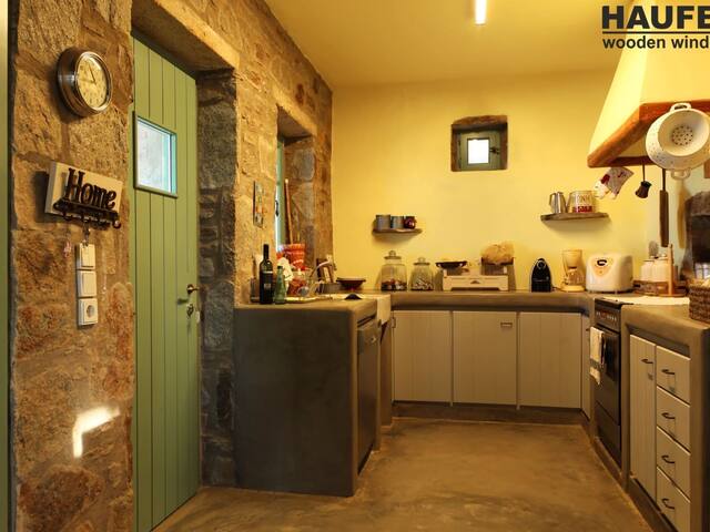 Holiday house, Serifos