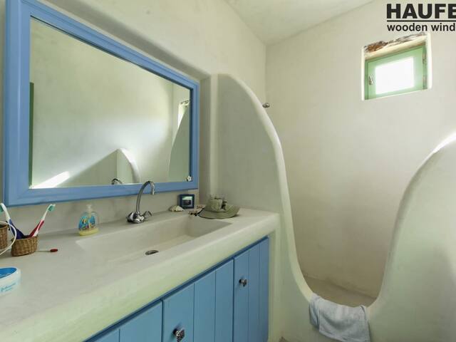 Holiday house, Serifos