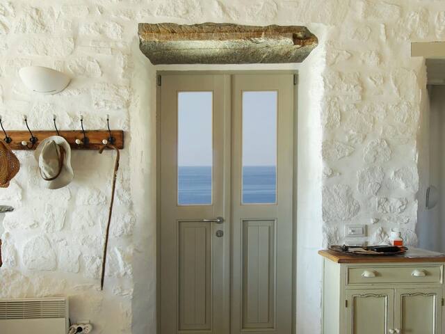 Traditional house II, Serifos