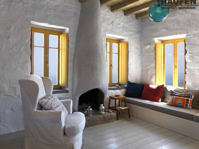 Traditional house, Serifos