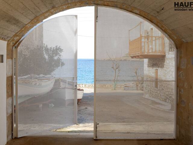 Listed house, Trachila