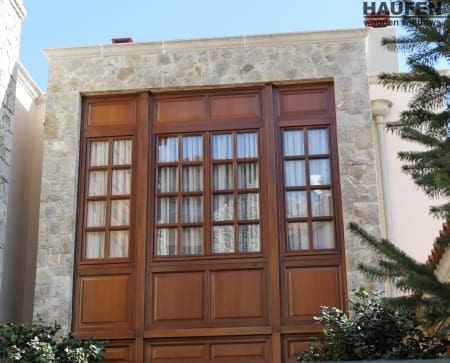 Ξύλινες μπαλκονόπορτες HAUFEN #2050